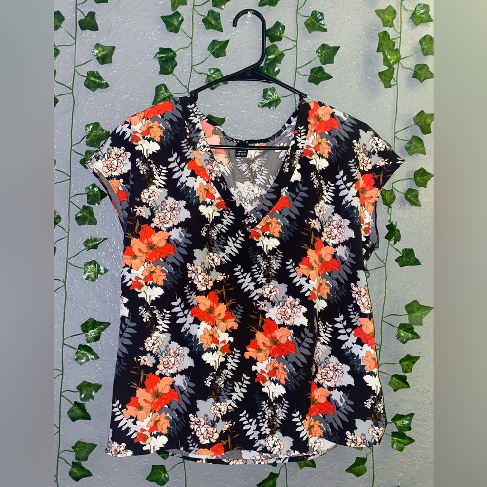 Floral top